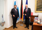 Innenminister Joachim Herrmann und Honorarkonsul der Republik Albanien in Bayern, Dr. Markus Schuhmann