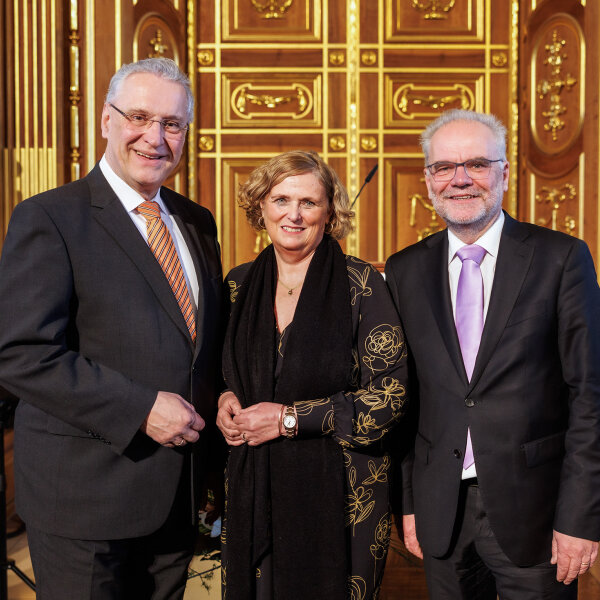 Innenminister Joachim Herrmann, Barbara Schretter und Dr. Erwin Lohner