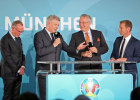 Präsentation des Logos der UEFA EURO 2020 Host City München, u.a. mit Sportminister Joachim Herrmann, Oberbürgermeister Dieter Reiter und DFB-Präsident Reinhard Grindel