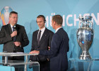 Präsentation des Logos der UEFA EURO 2020 Host City München, u.a. mit Sportminister Joachim Herrmann, Oberbürgermeister Dieter Reiter und DFB-Präsident Reinhard Grindel