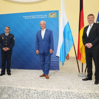 Innenminister Joachim Herrmann mit Norbert Radmacher und Harald Pickert
