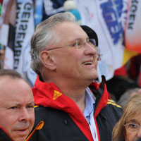 Innen- und Sportminister Joachim Herrmann beim Rodel-Weltcup am Königssee