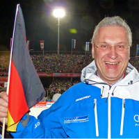 Auftaktspringen der Vierschanzentournee am 29. Dezember 2013 in Oberstdorf: Sportminister Joachim Herrmann