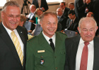 Verabschiedung des Landespolizeipräsidenten Waldemar Kindler in den Ruhestand und Amtseinführung von Prof. Dr. Wilhelm Schmidbauer als neuer Landespolizeipräsident am 28. Juni 2013 in München: Staatsminister Joachim Herrmann, Landespolizeipräsident Waldemar Kinder und Ministerpräsident a.D. Dr. Günther Beckstein