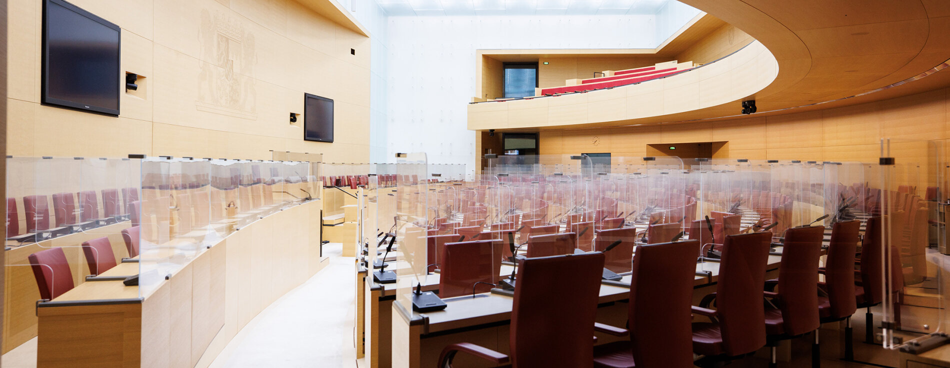 Blick in den Plenarsaal des Bayerischen Landtags